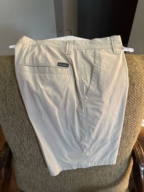 Columbia Light Beige Men's Casual Outdoor Shorts